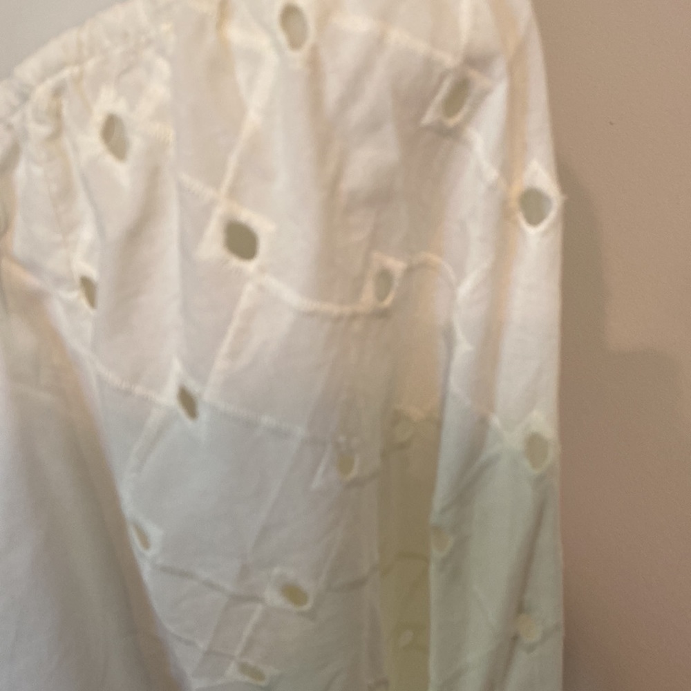 🛑LAST CHANCE🛑A NEW DAY Pullover Peasant Top - Picture 5 of 13